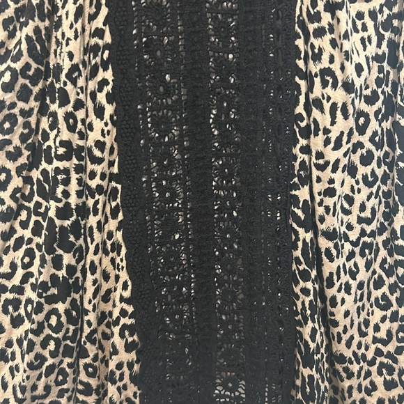 Olivia Moon leopard print sleeveless blouse - Picture 7 of 7